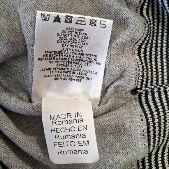 Love Moschino V-neck sweater - Picture 12 of 12